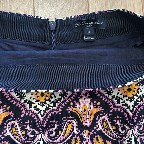 J Crew 100% Cotton Pencil Skirt. Size 0 - Picture 2 of 6